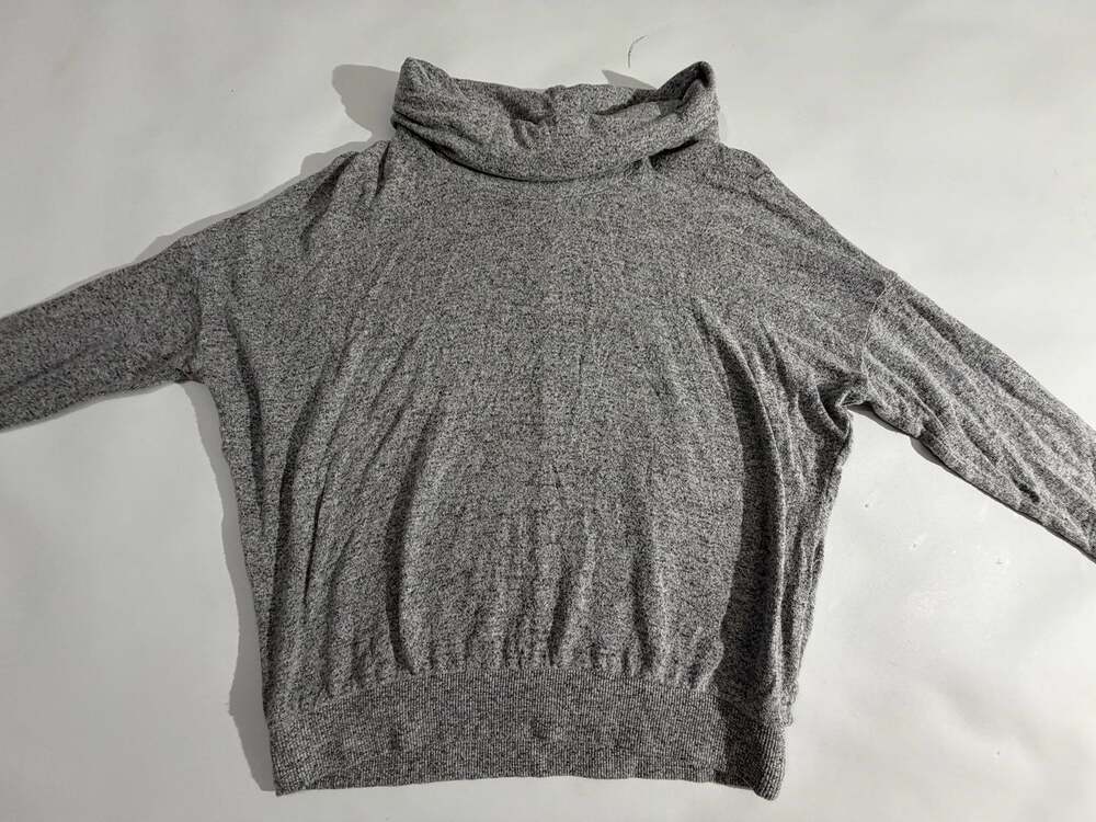 Z Supply Sweater Gray Size S Turtleneck Y2K Cozy Minimalist Soft Knit